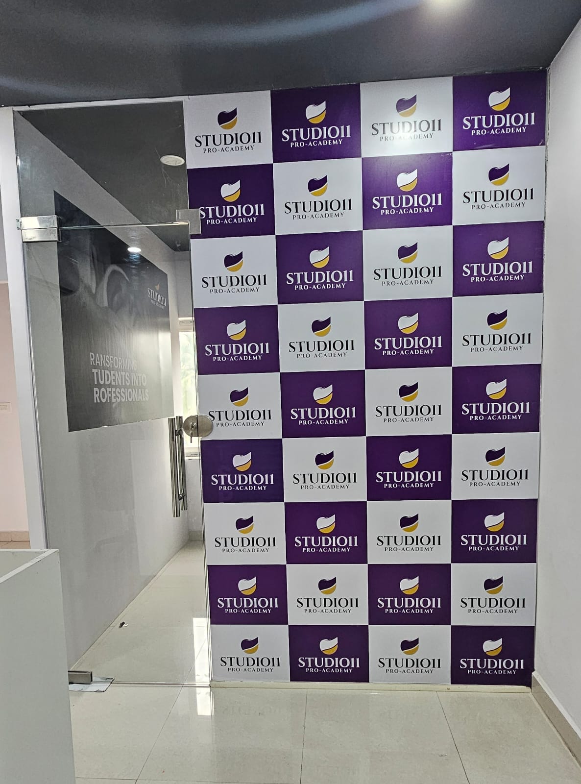 Studio11 Pro Academy — Kapra gallery 3