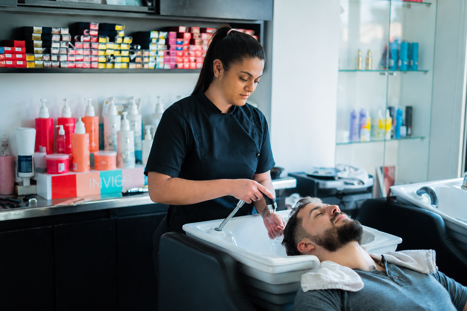 Work for the World's Best Salons.