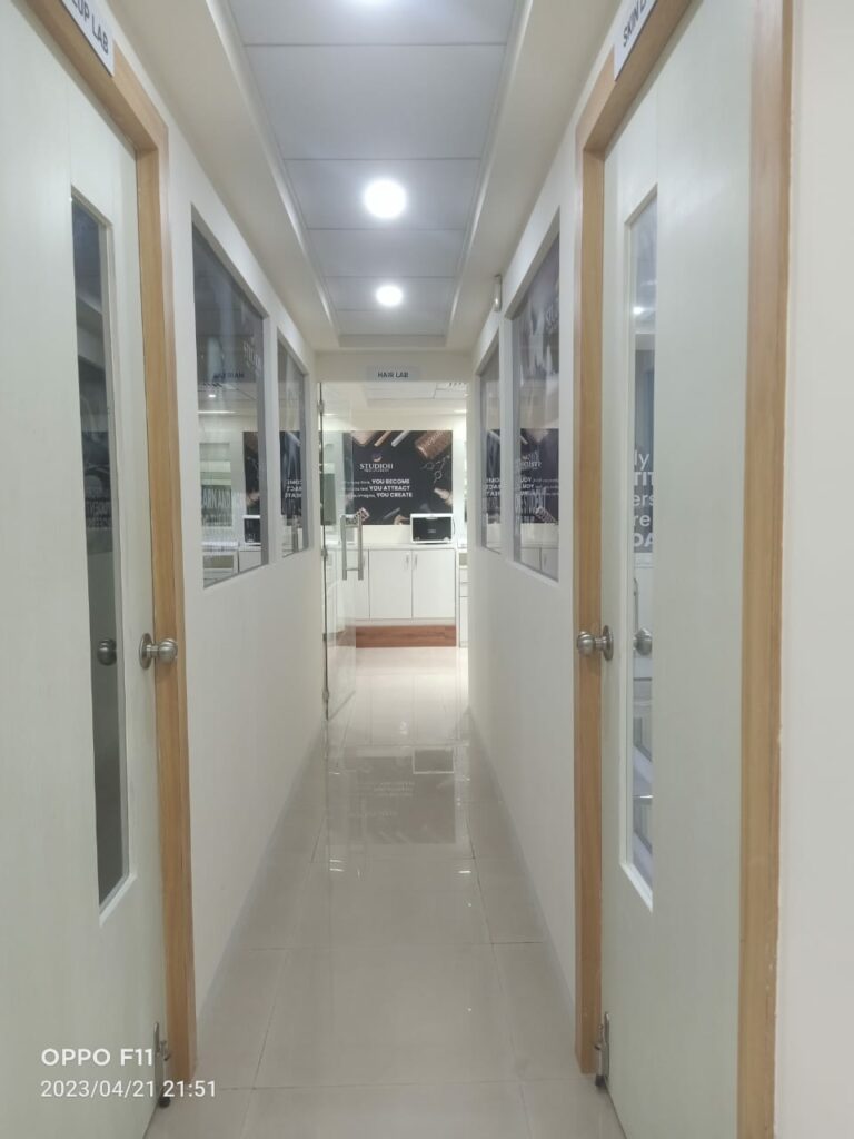 Studio11 Pro Academy — Balewadi — training floor